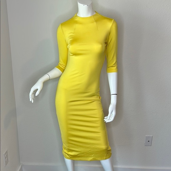 Alice + Olivia Yellow Ruched Bodycon Midi Dress - Picture 1 of 13